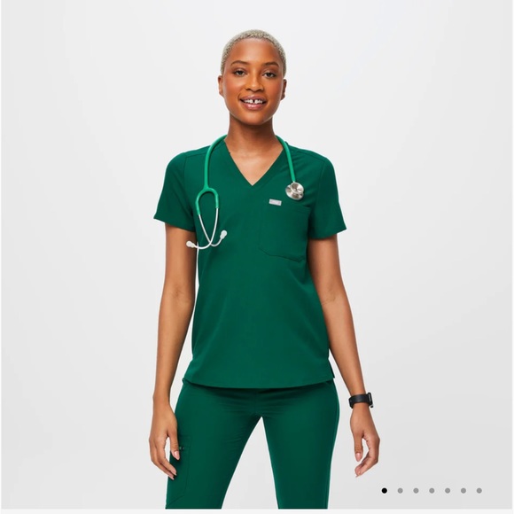 Figs Tops - Catarina One-Pocket Scrub Top